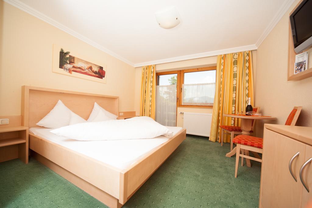 Frühstückshotel Margret Maurach  Habitación foto