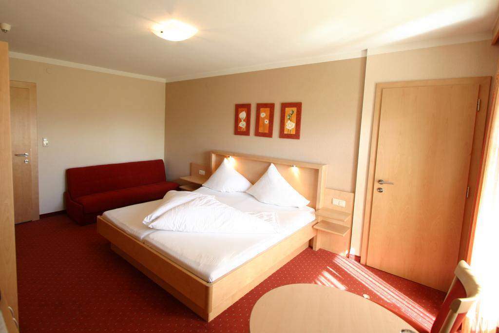 Frühstückshotel Margret Maurach  Habitación foto